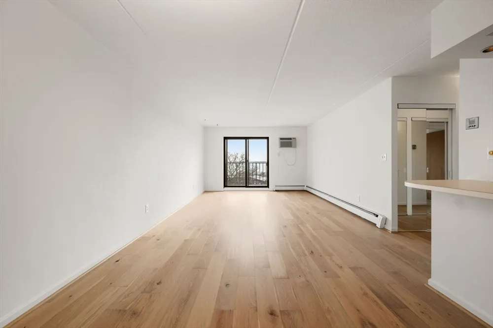 95 Nahant St, Lynn, MA 01902