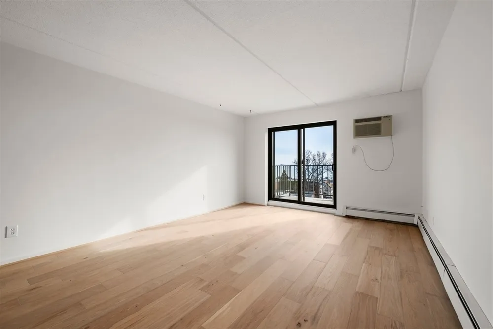 95 Nahant St, Lynn, MA 01902