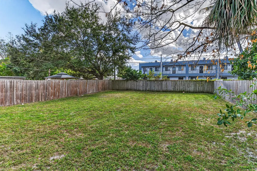 348 NW 40th Ct, Fort Lauderdale, FL 33309