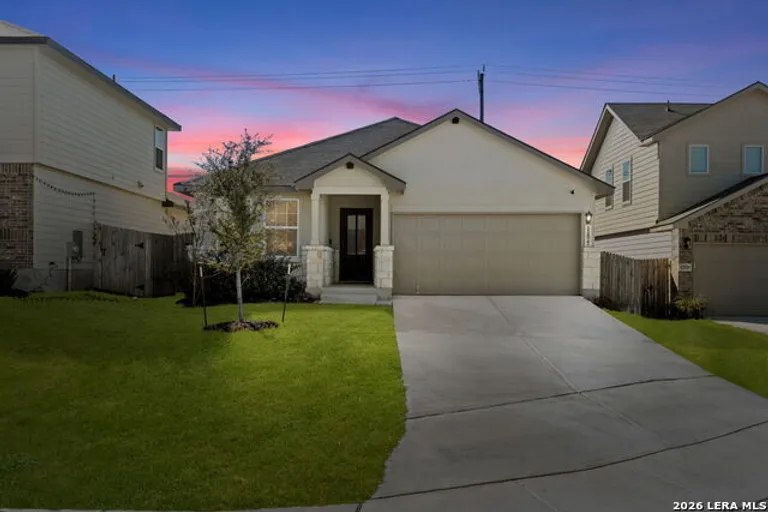 12022 Topaz Stream, TX