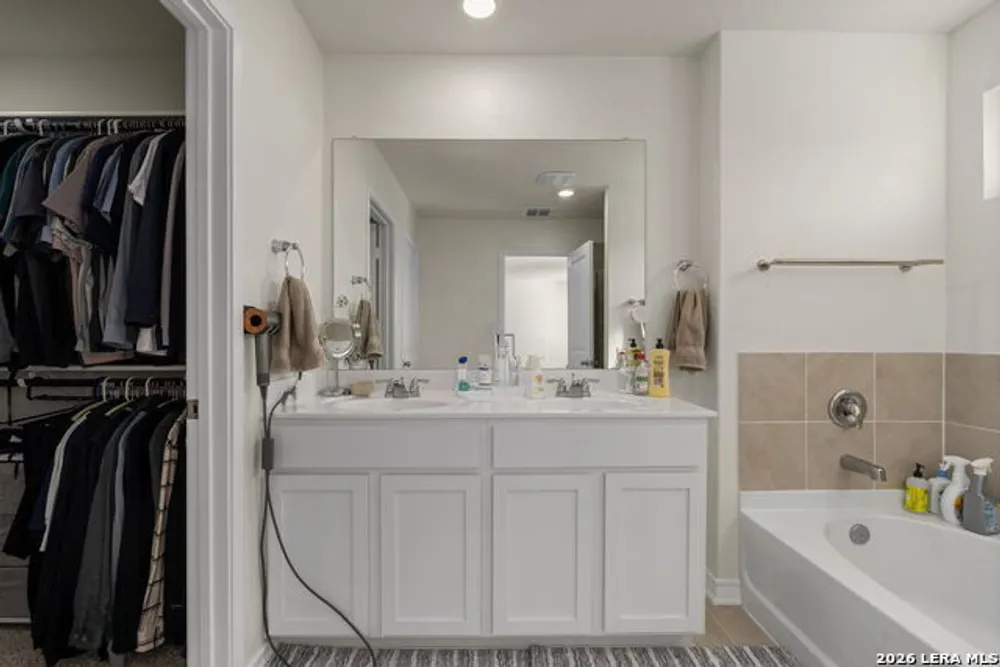 12022 Topaz Stream, TX