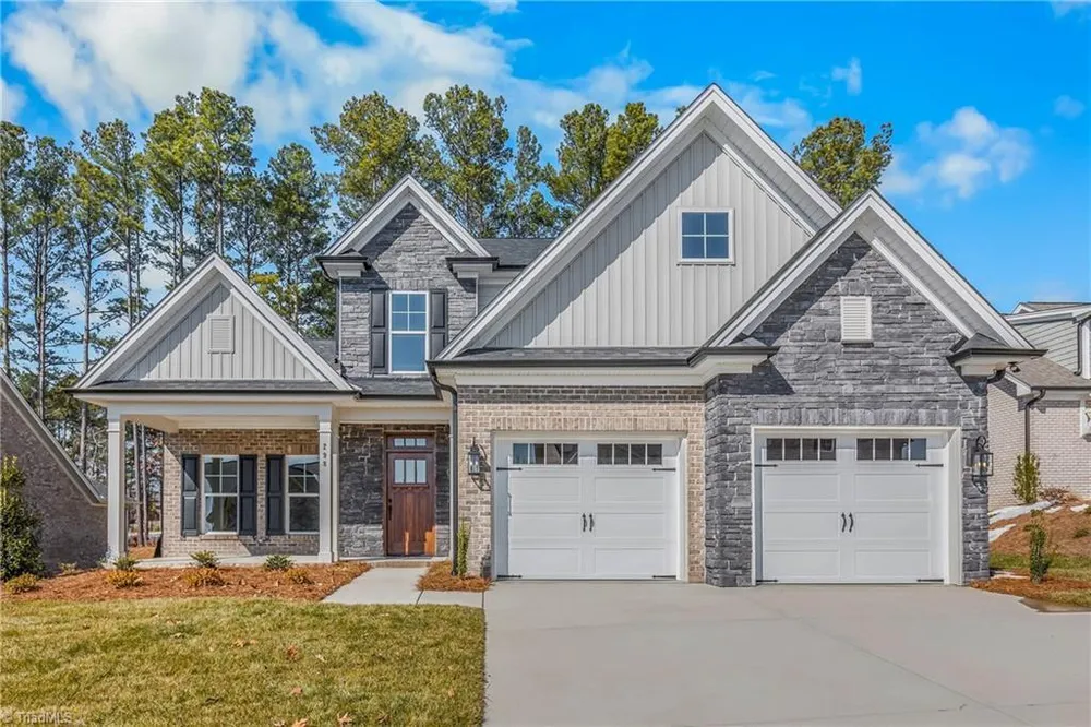 298 Olde Lantarn Dr, Winston-Salem, NC 27107