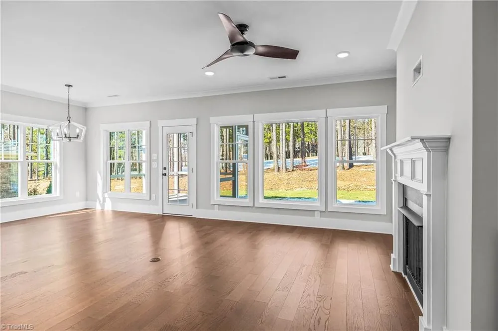 298 Olde Lantarn Dr, Winston-Salem, NC 27107