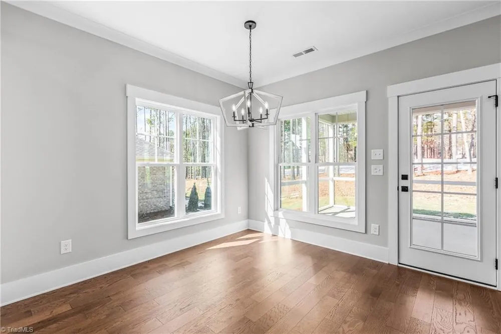 298 Olde Lantarn Dr, Winston-Salem, NC 27107
