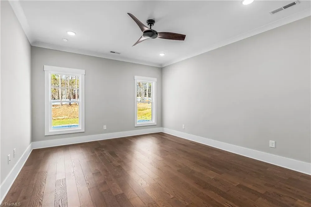 298 Olde Lantarn Dr, Winston-Salem, NC 27107
