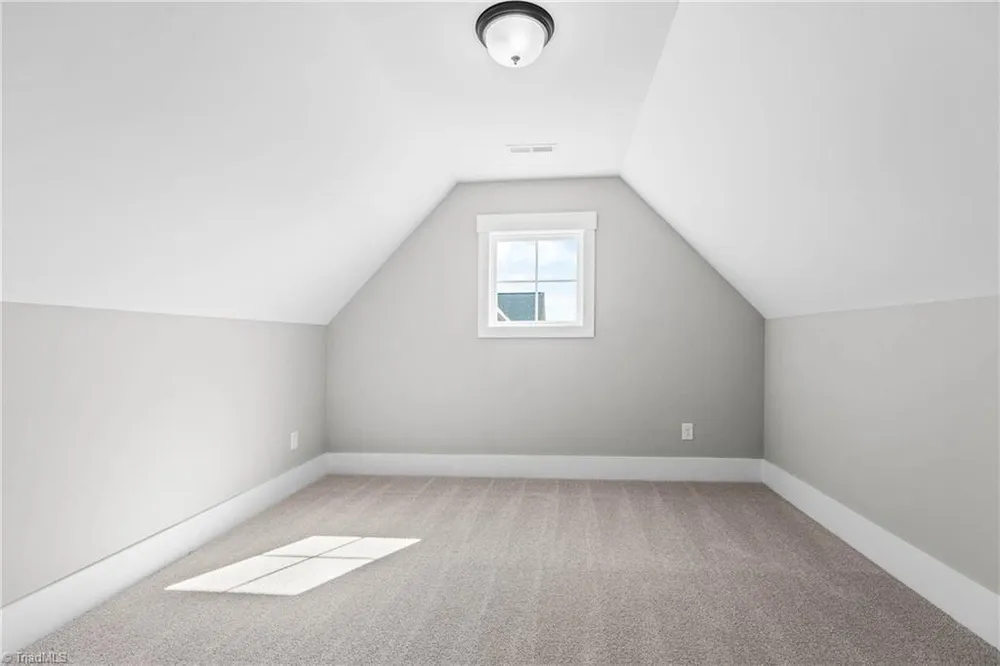 298 Olde Lantarn Dr, Winston-Salem, NC 27107