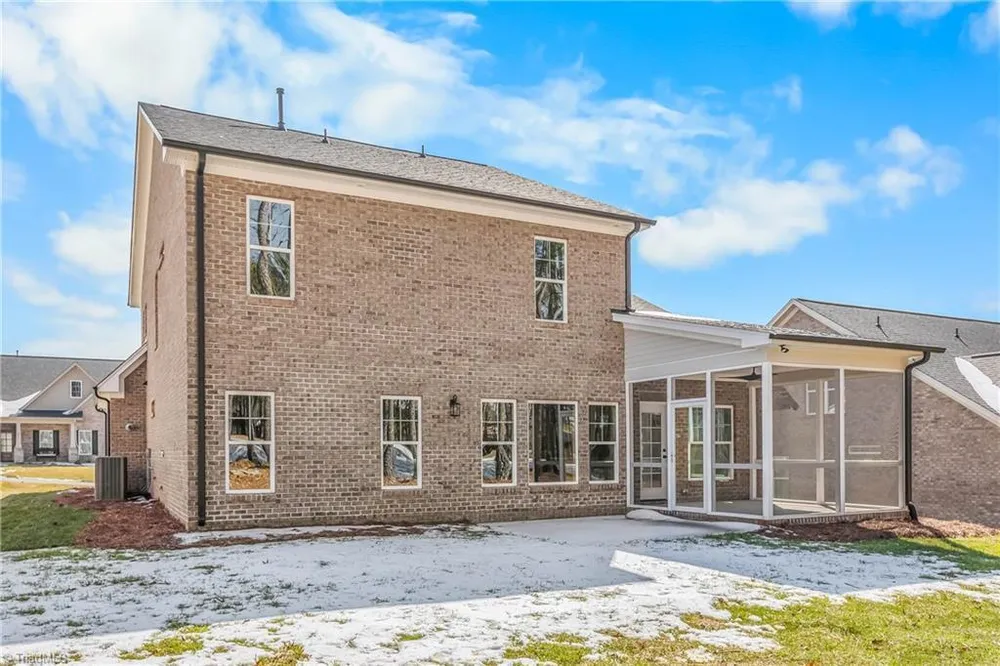 298 Olde Lantarn Dr, Winston-Salem, NC 27107