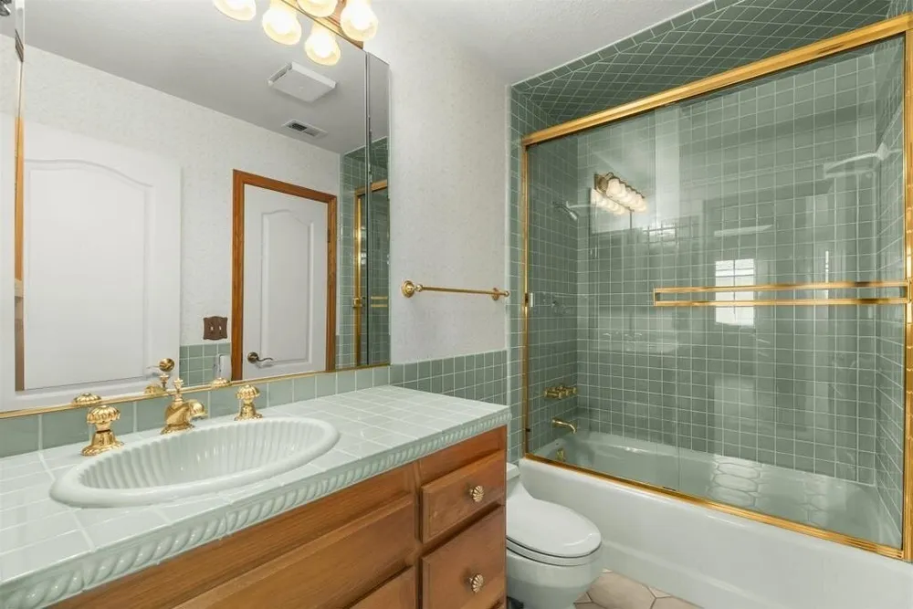 2731 Schenley Terrace, San Diego, CA 92122
