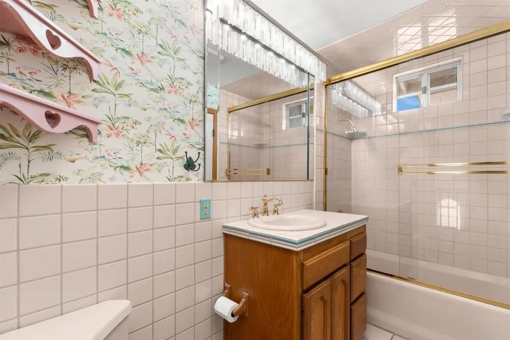 2731 Schenley Terrace, San Diego, CA 92122