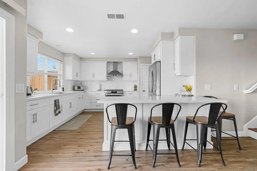 5204 Topsail Dr, San Diego, CA 92154