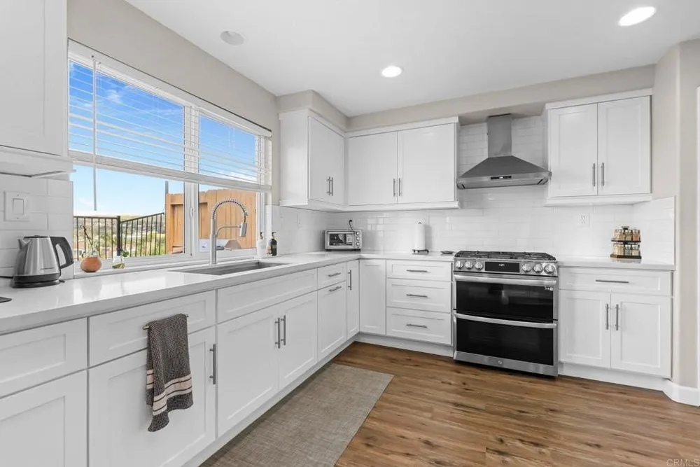 5204 Topsail Dr, San Diego, CA 92154