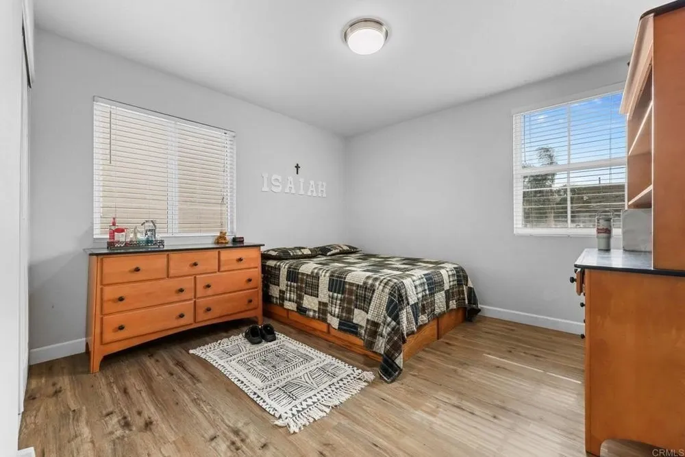 5204 Topsail Dr, San Diego, CA 92154
