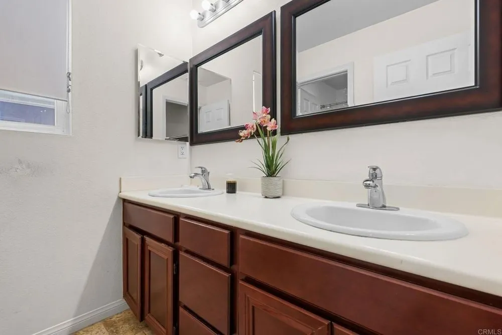 5204 Topsail Dr, San Diego, CA 92154