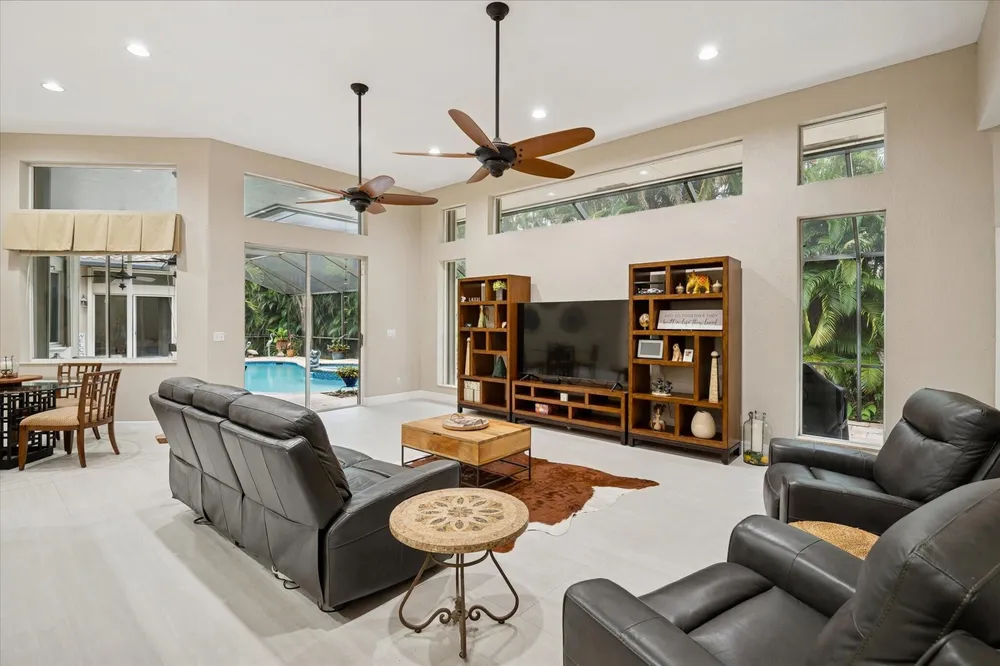 830 NW 122nd Ave, Plantation, FL 33325