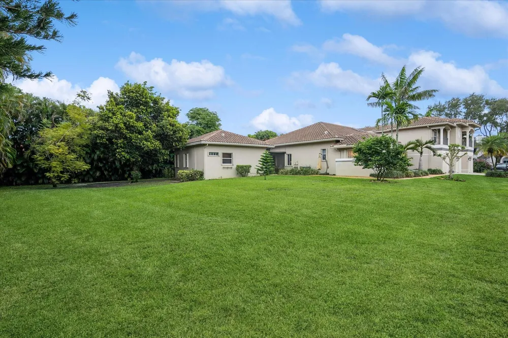 830 NW 122nd Ave, Plantation, FL 33325