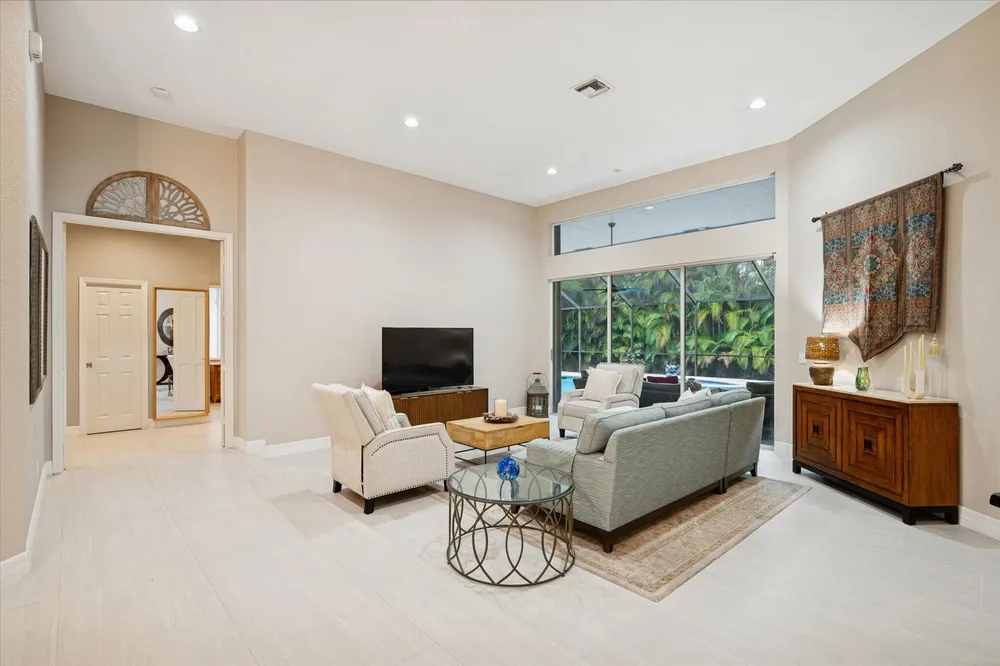 830 NW 122nd Ave, Plantation, FL 33325