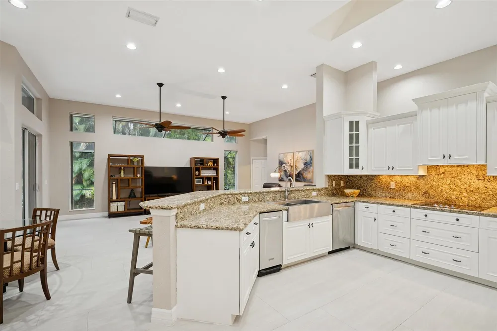 830 NW 122nd Ave, Plantation, FL 33325