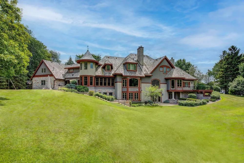 781 Ferndale Rd N, Orono, MN 55391