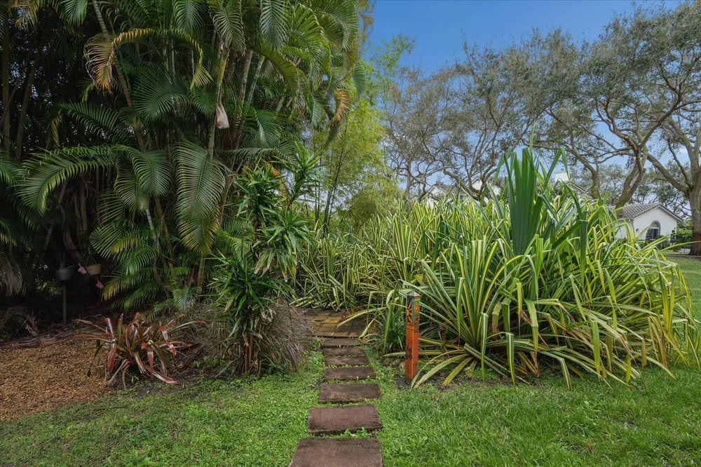 830 NW 122nd Ave, Plantation, FL 33325
