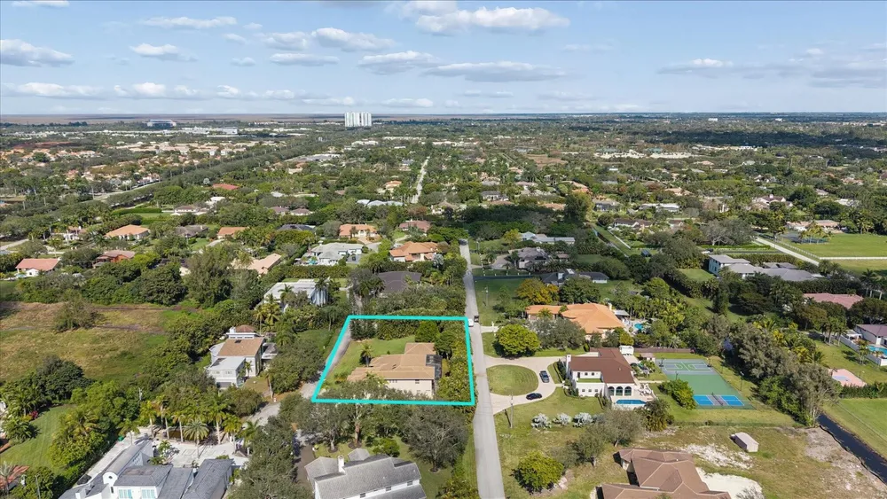 830 NW 122nd Ave, Plantation, FL 33325