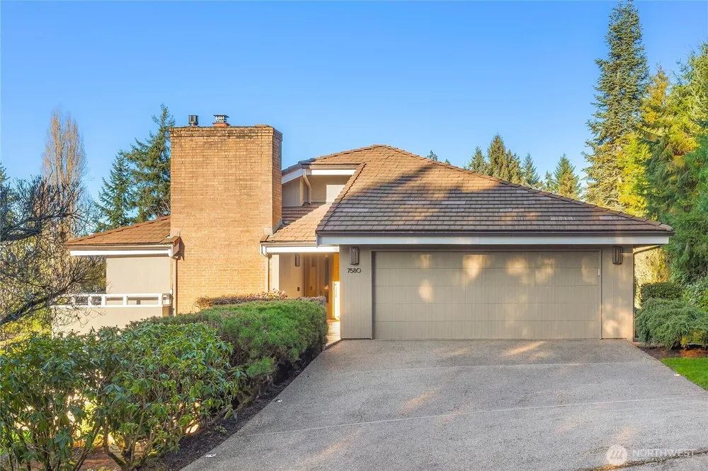 7580 SE 71st St, Mercer Island, WA 98040