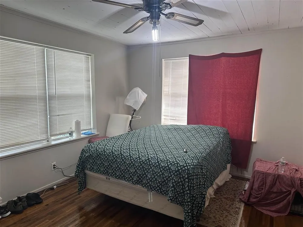 551 N Crocker St, Sulphur, LA 70663