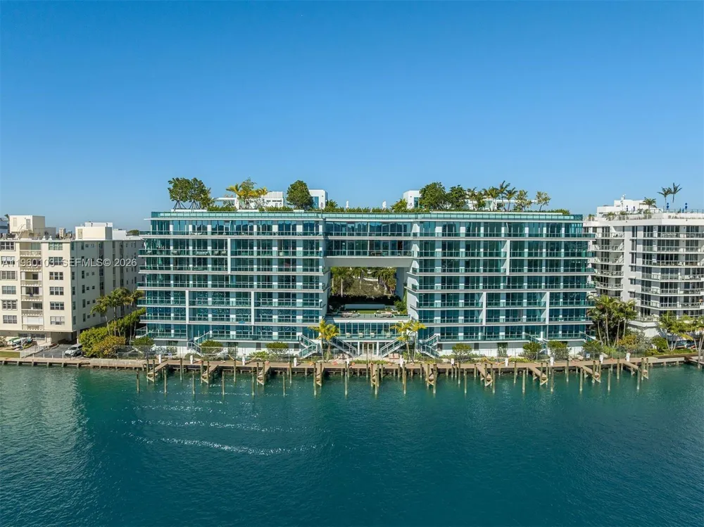 9201 E Bay Harbor Dr, Bay Harbor Islands, FL 33154