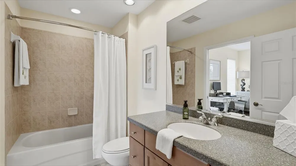 6340 Watercrest Way, Lakewood Ranch, FL 34202