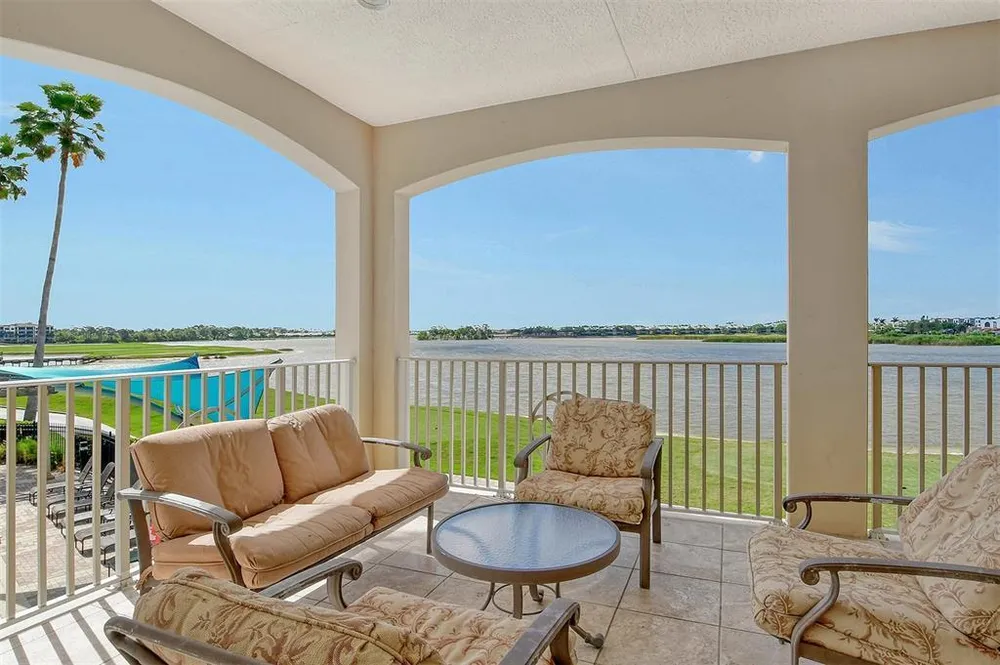 6340 Watercrest Way, Lakewood Ranch, FL 34202