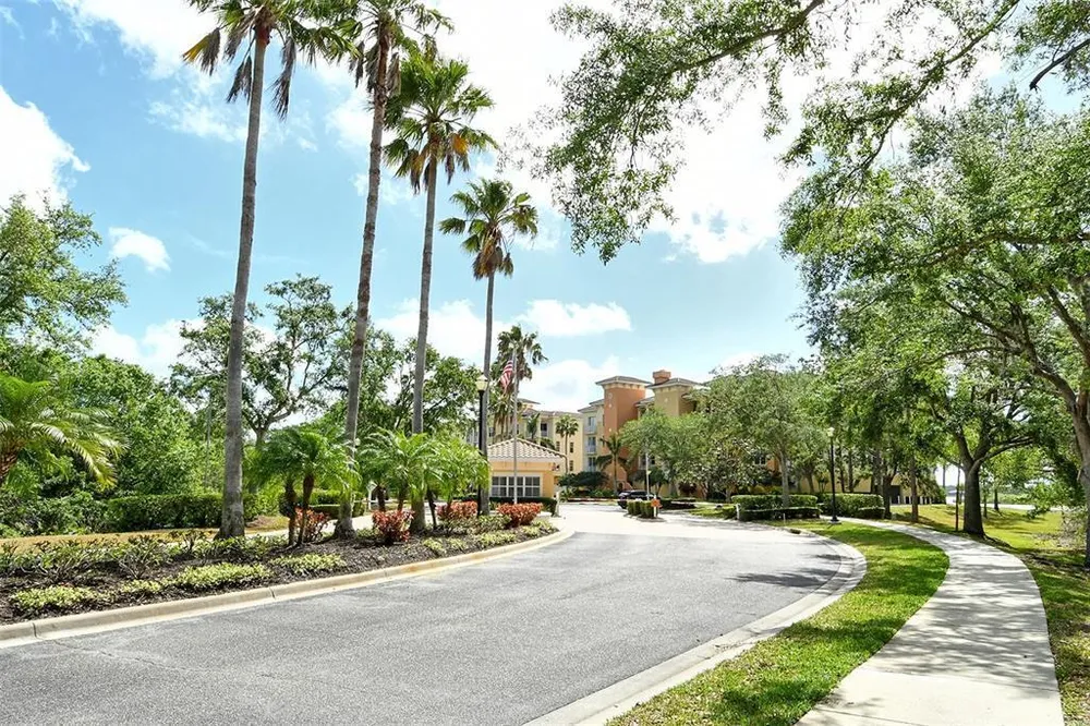 6340 Watercrest Way, Lakewood Ranch, FL 34202