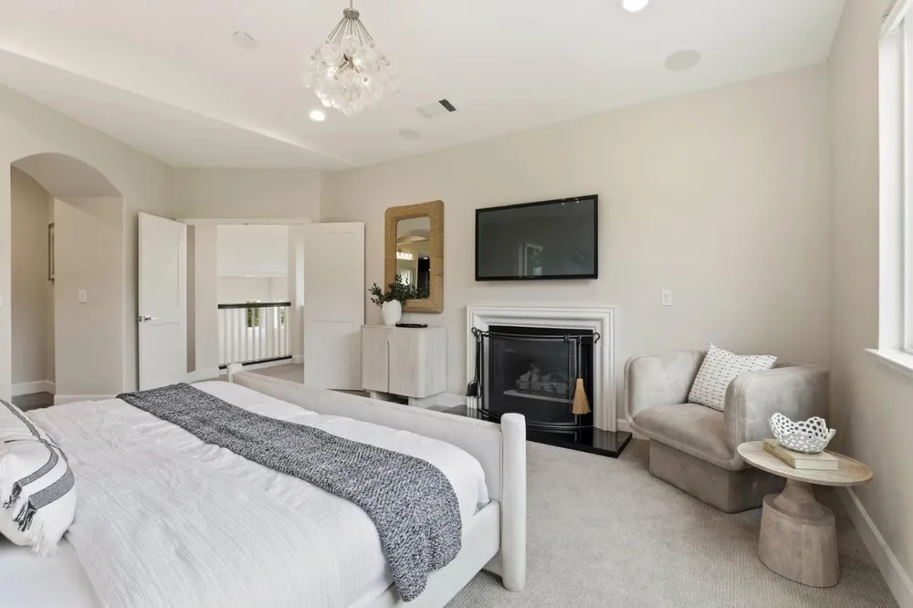 868 Skyridge Dr, Pacifica, CA 94044