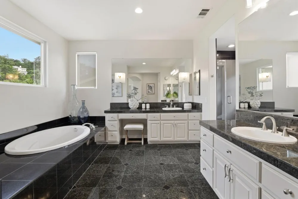 868 Skyridge Dr, Pacifica, CA 94044