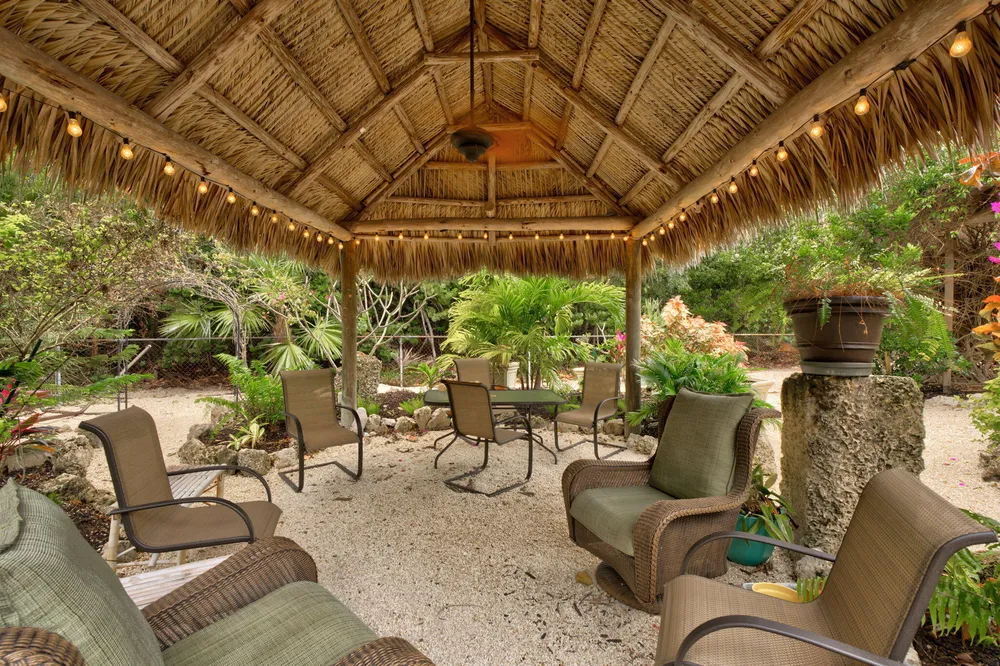 30374 Oleander Blvd, Big Pine, FL 33043