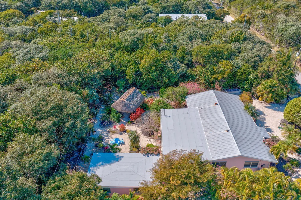 30374 Oleander Blvd, Big Pine, FL 33043