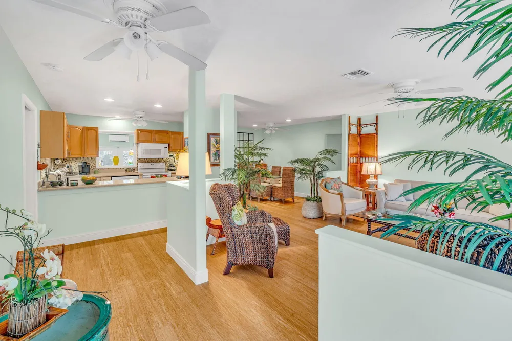 30374 Oleander Blvd, Big Pine, FL 33043