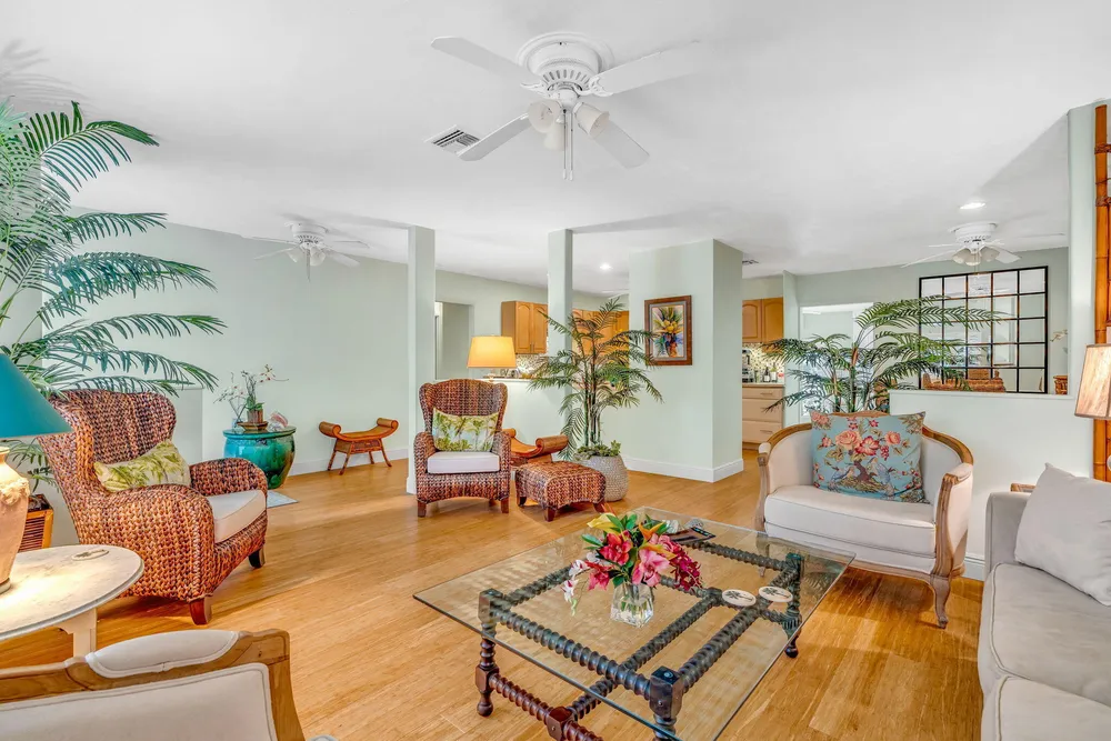 30374 Oleander Blvd, Big Pine, FL 33043