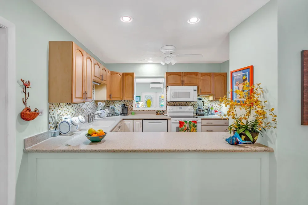 30374 Oleander Blvd, Big Pine, FL 33043