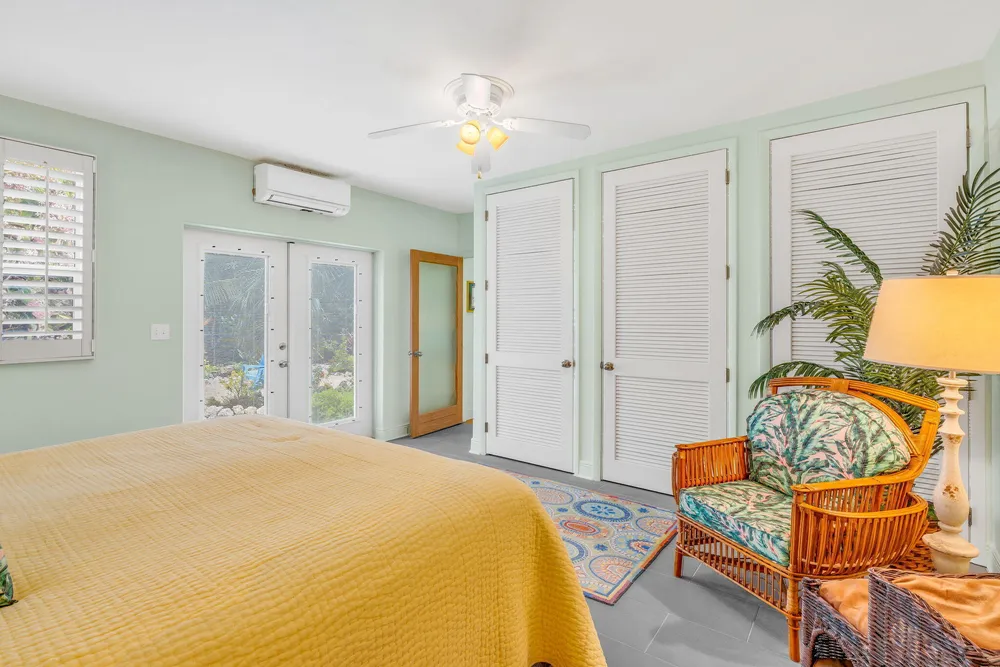 30374 Oleander Blvd, Big Pine, FL 33043