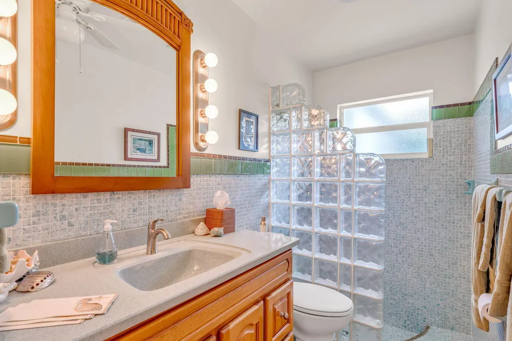 30374 Oleander Blvd, Big Pine, FL 33043