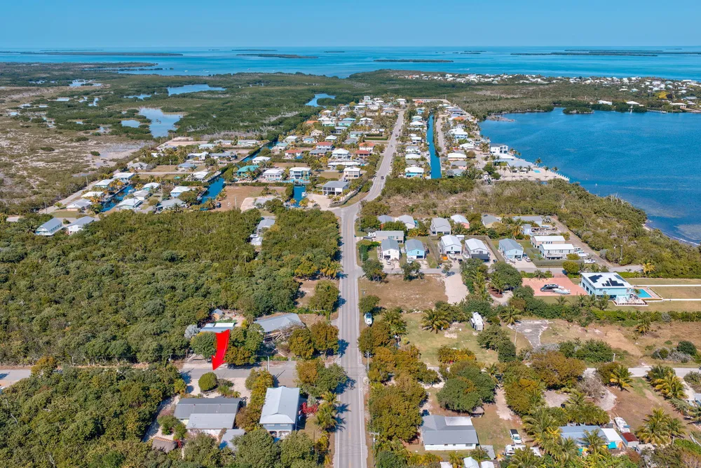 30374 Oleander Blvd, Big Pine, FL 33043