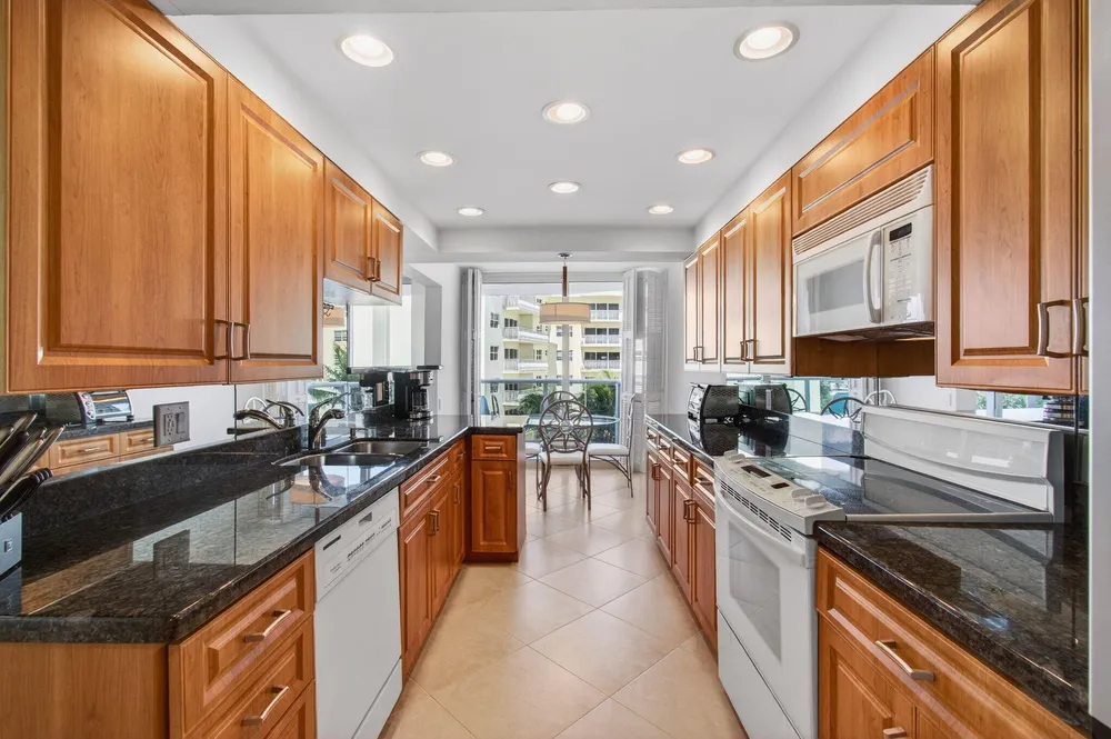 350 S Ocean Blvd, Boca Raton, FL 33432
