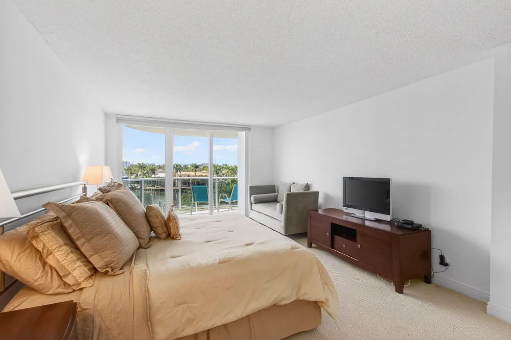 350 S Ocean Blvd, Boca Raton, FL 33432