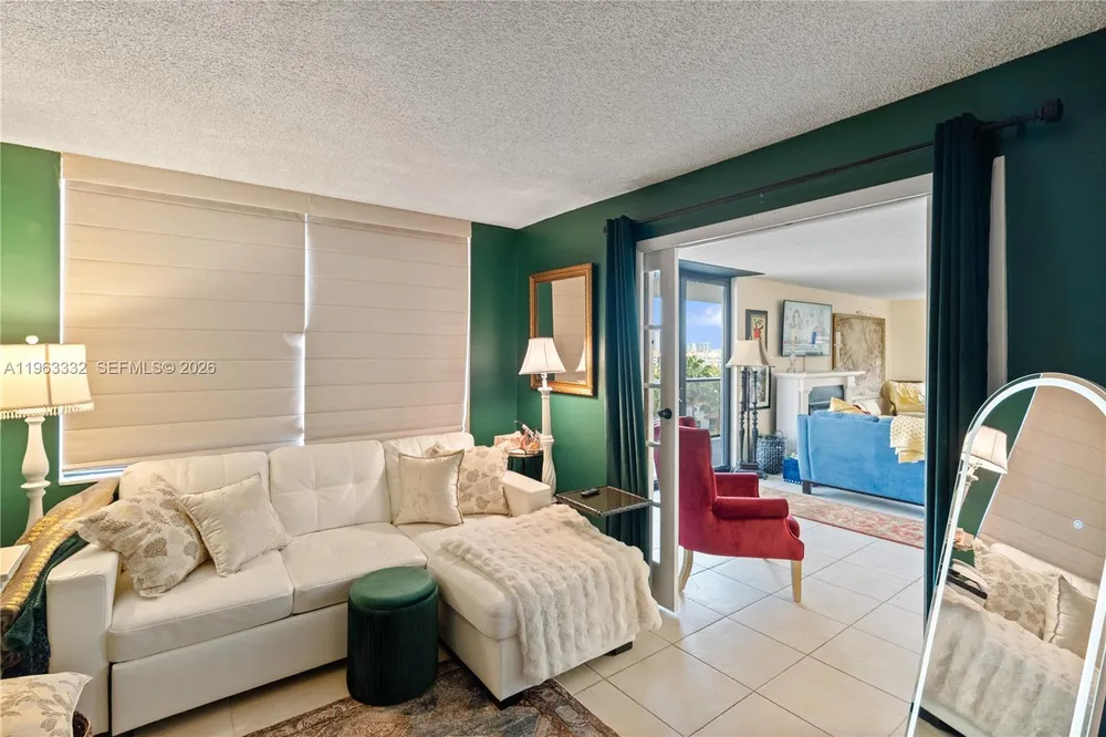 18151 NE 31st Ct, Aventura, FL 33160
