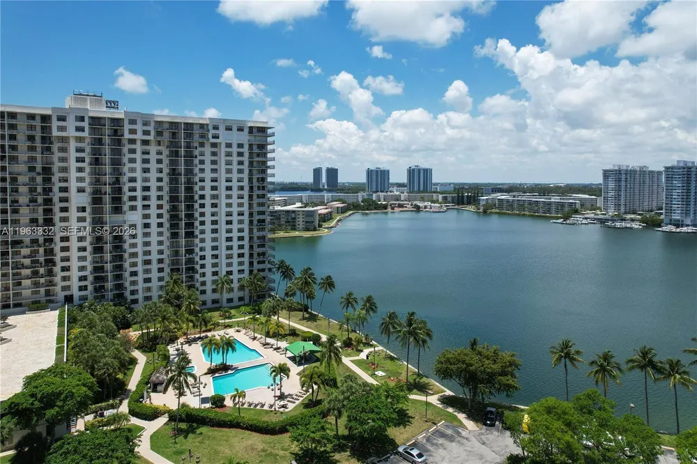 18151 NE 31st Ct, Aventura, FL 33160