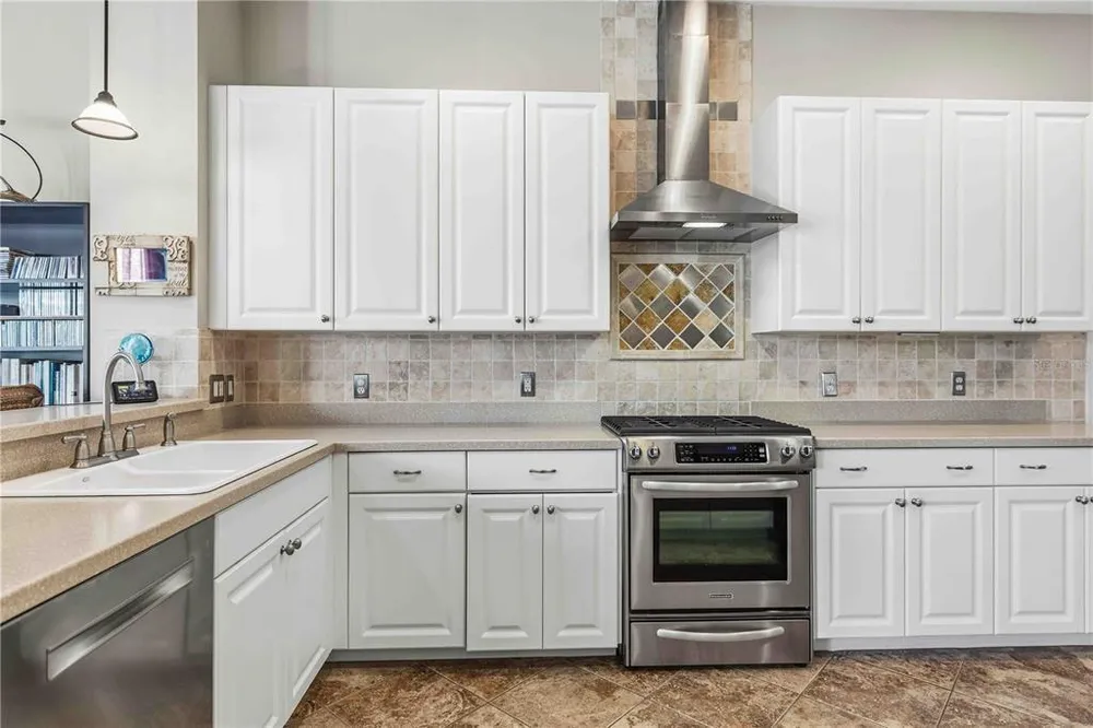 7714 Ashley Circle, Bradenton, FL 34201