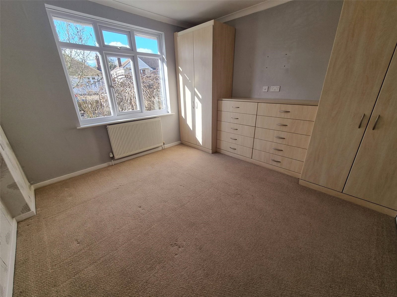 Weir Gardens, Rayleigh, Essex, SS6 Image 10