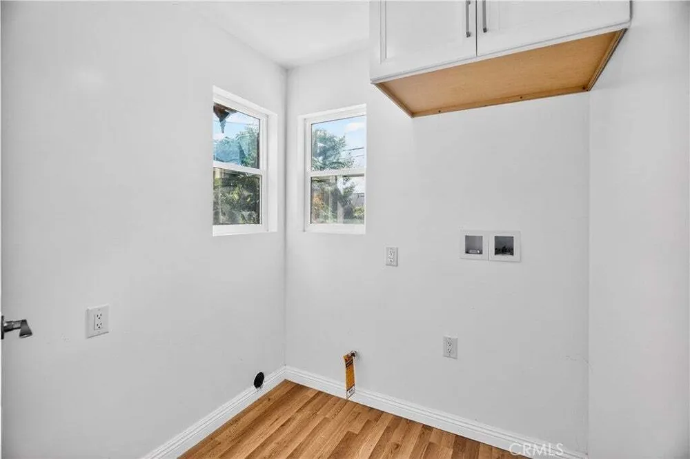 1330 W 48th St, South Los Angeles, CA 90037