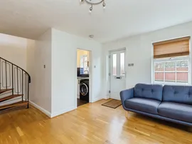 Avocet Way, Watermead, Aylesbury thumb 3