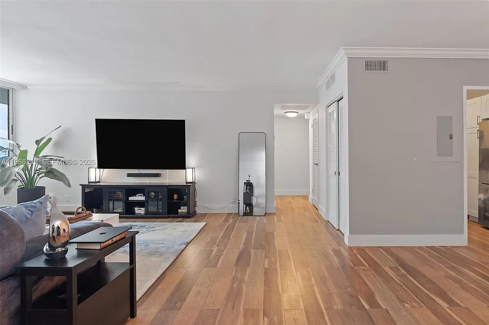 1200 West Ave, Miami Beach, FL 33139