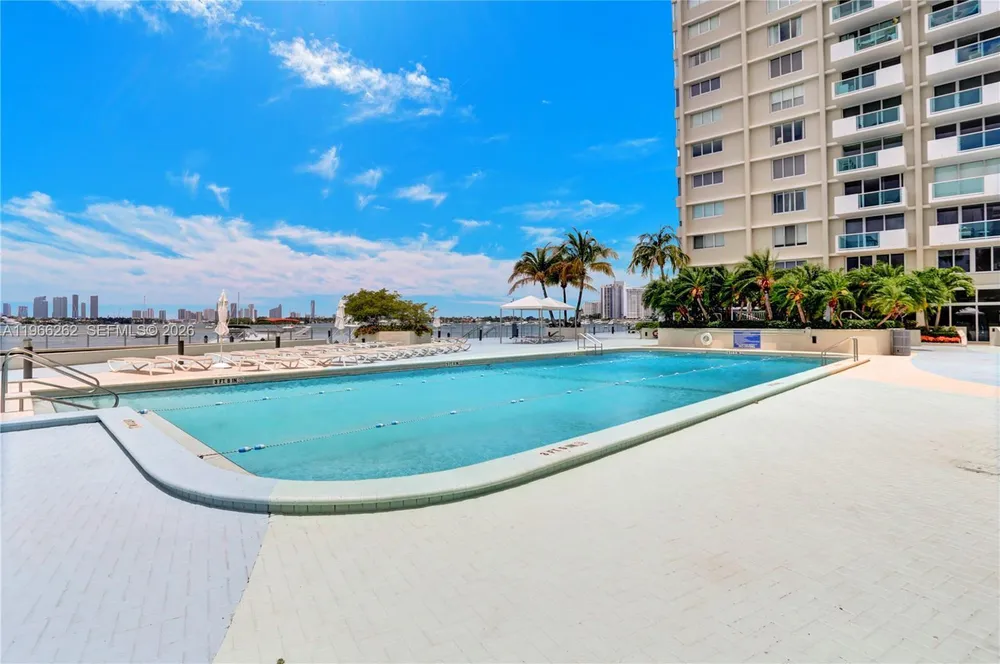 1200 West Ave, Miami Beach, FL 33139